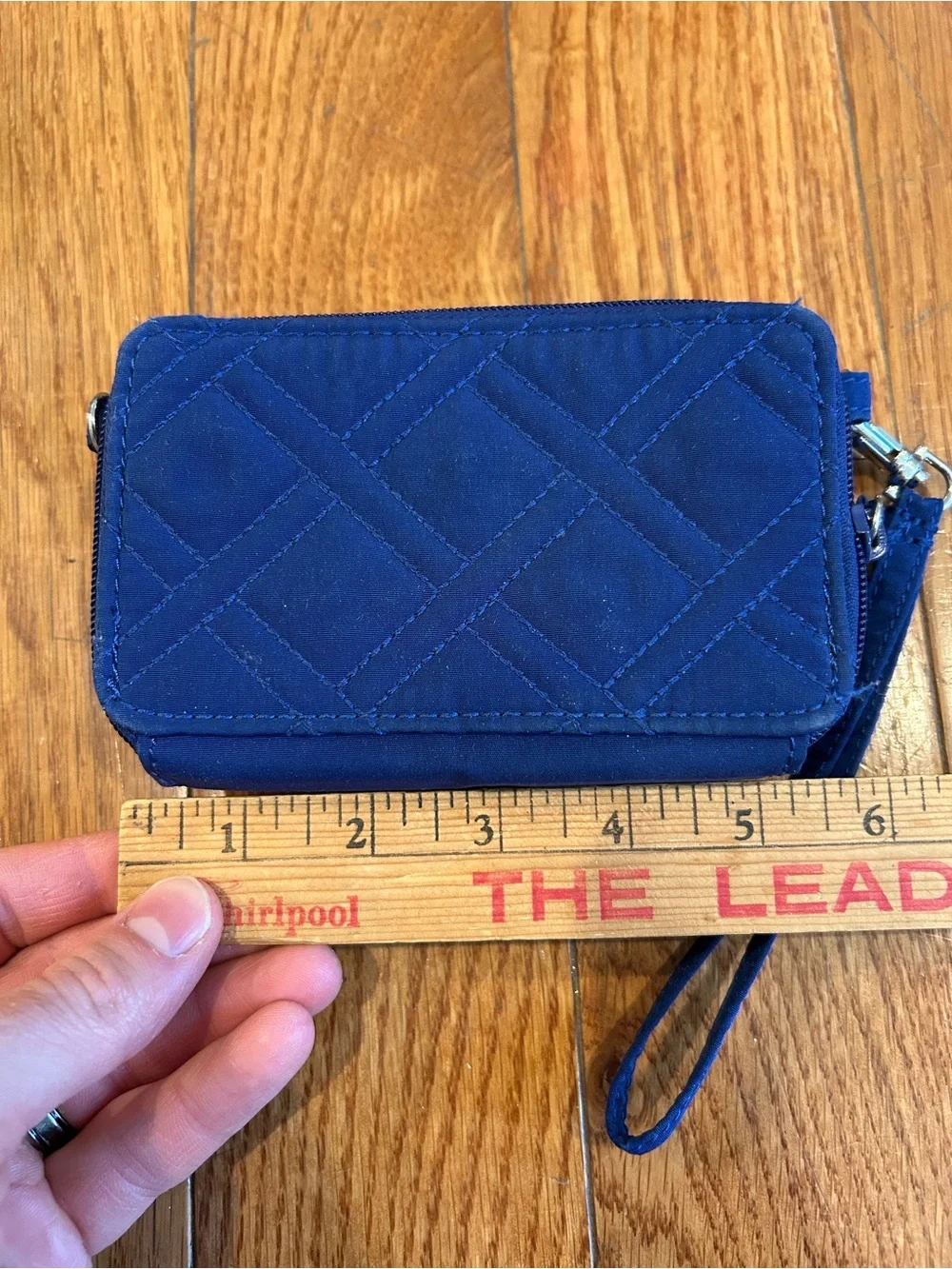 Vera Bradley Blue Quilted Zip Around Wallet Wristlet Clutch Organizer Logo
